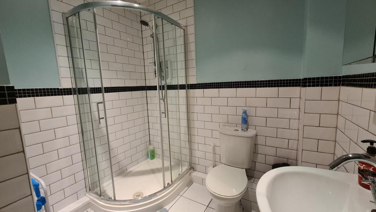 Impressive At Leeds Centre Apartment